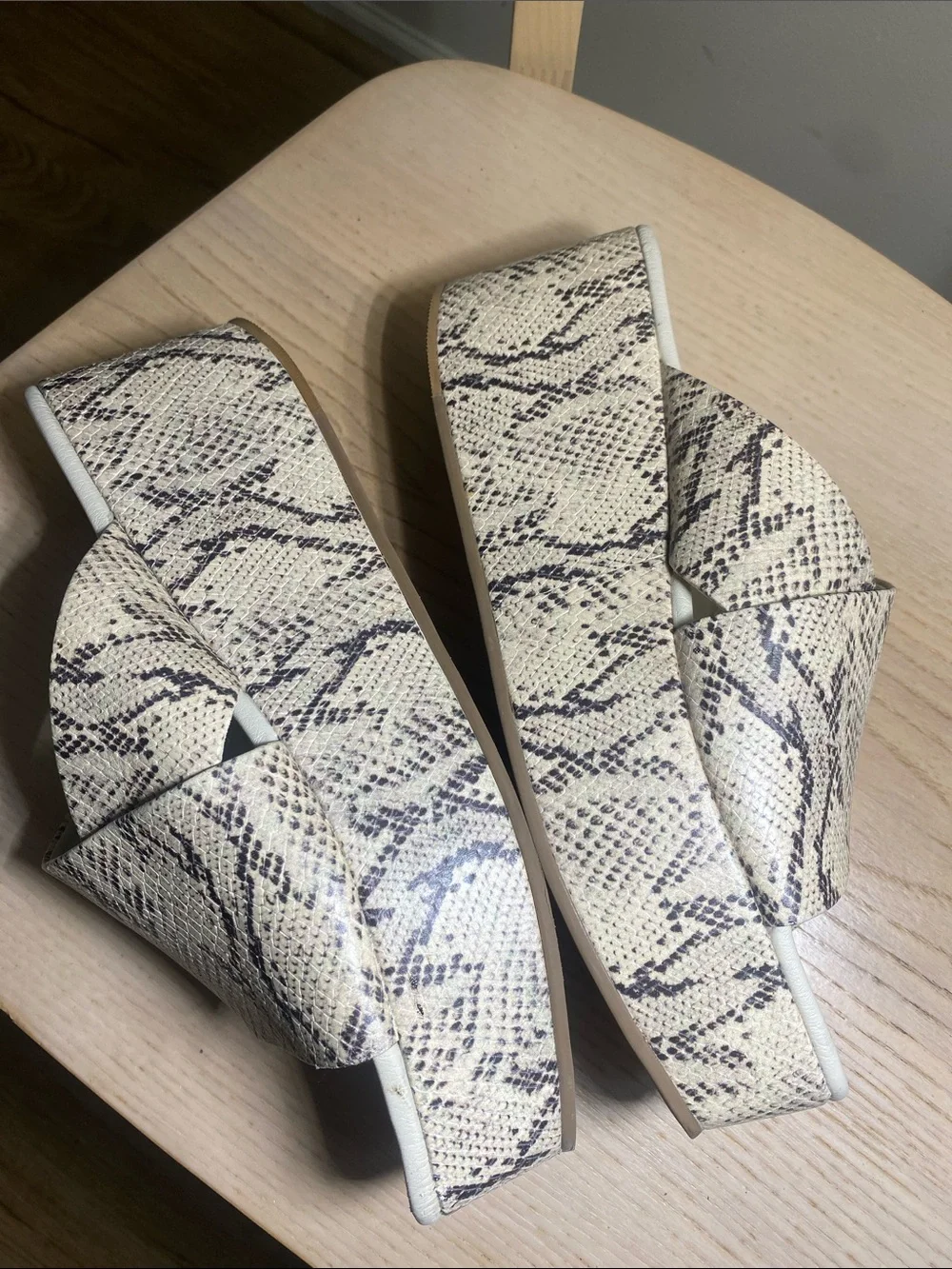 Matisse Frida Wedge Snake Print Platform Sandals – Women’s 9M